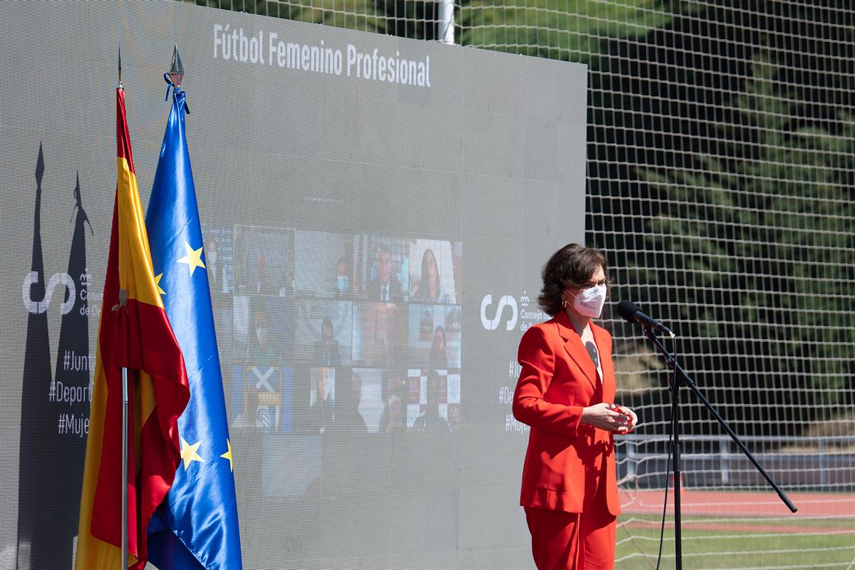 25/03/2021. Calvo, en un acto sobre el Plan de Profesionalización de la liga femenina de fútbol. La vicepresidenta del Gobierno, ministra de...