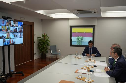 El ministro Félix Bolaños preside por videoconferencia el Consejo Territorial de Memoria Democrática