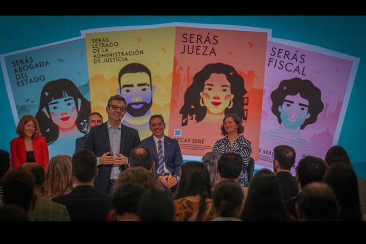Felix Bolaños en la presentación de las Becas SERÉ 2024 